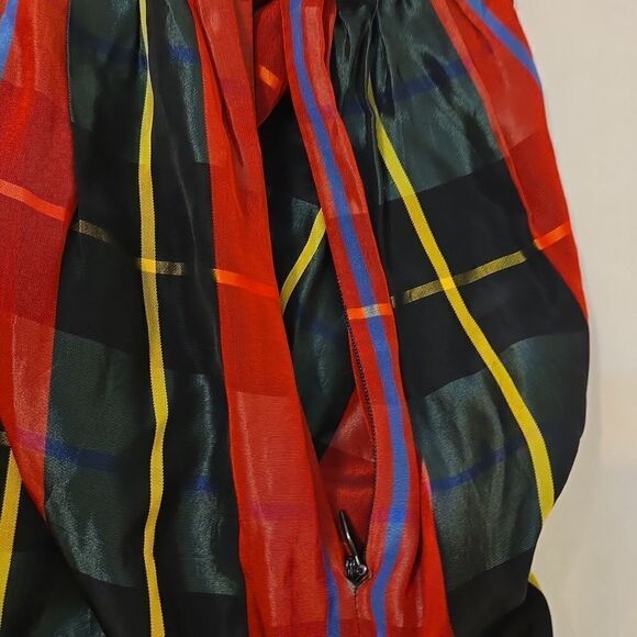 - Daniel Hechter Paris vintage pladed/plaid skirt size 12 - Picture 10 of 11